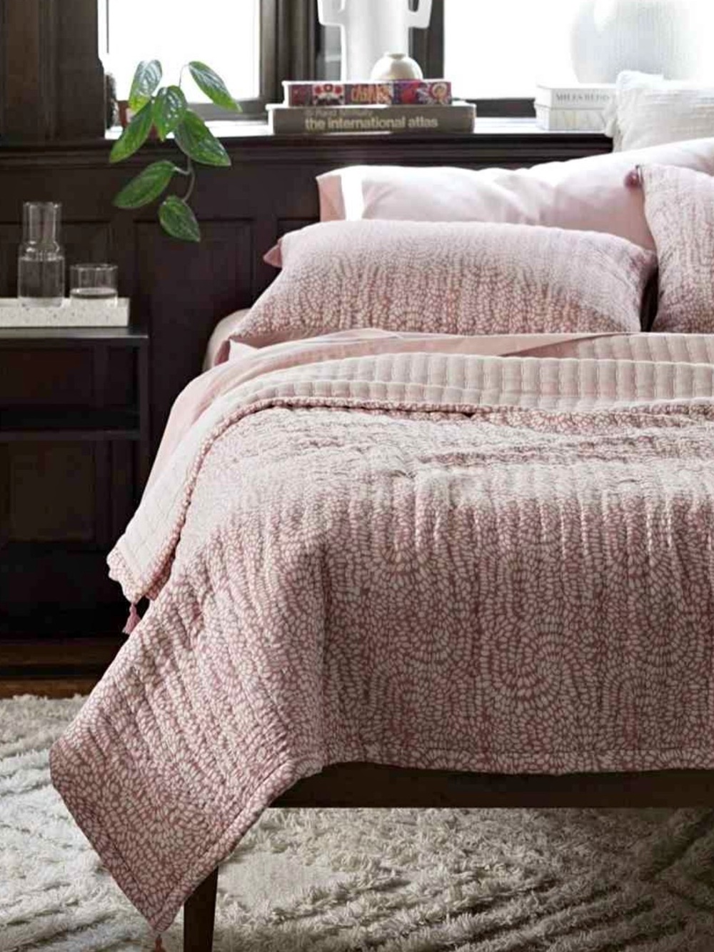 Threshold King Reversible Cotton Matelasse Cream Swirl Pattern Quilt